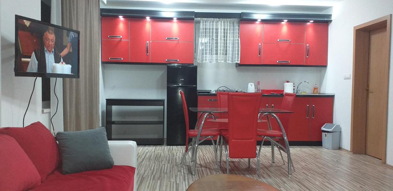 Apartmani Grza Парачин Екстериор снимка