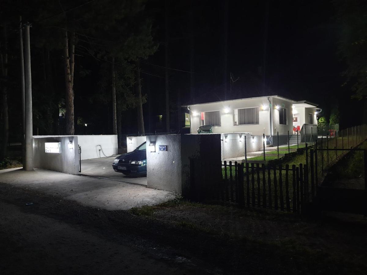 Apartmani Grza Парачин Екстериор снимка